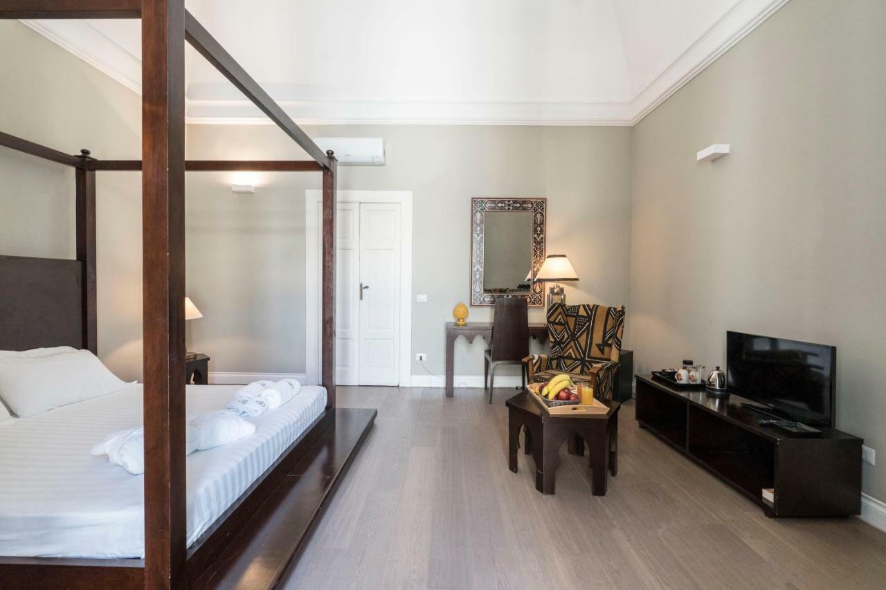 Vittorio'S Luxury Suites Бари Екстериор снимка